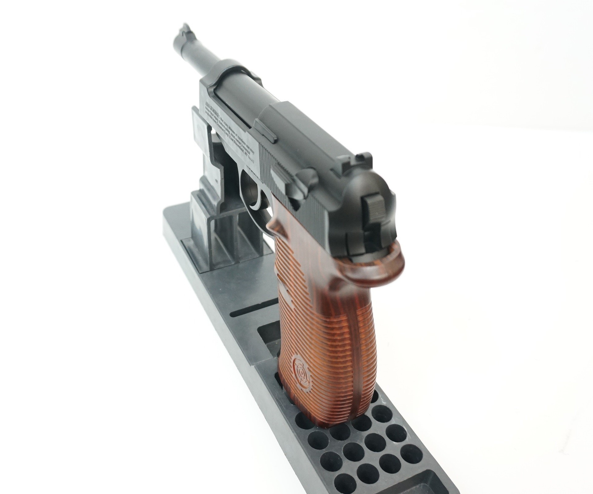Пневматический пистолет Crosman C41 (Walther P.38), изображение 2